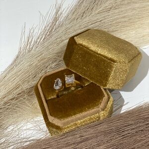 Elegant Gold Ring with Clear Stones